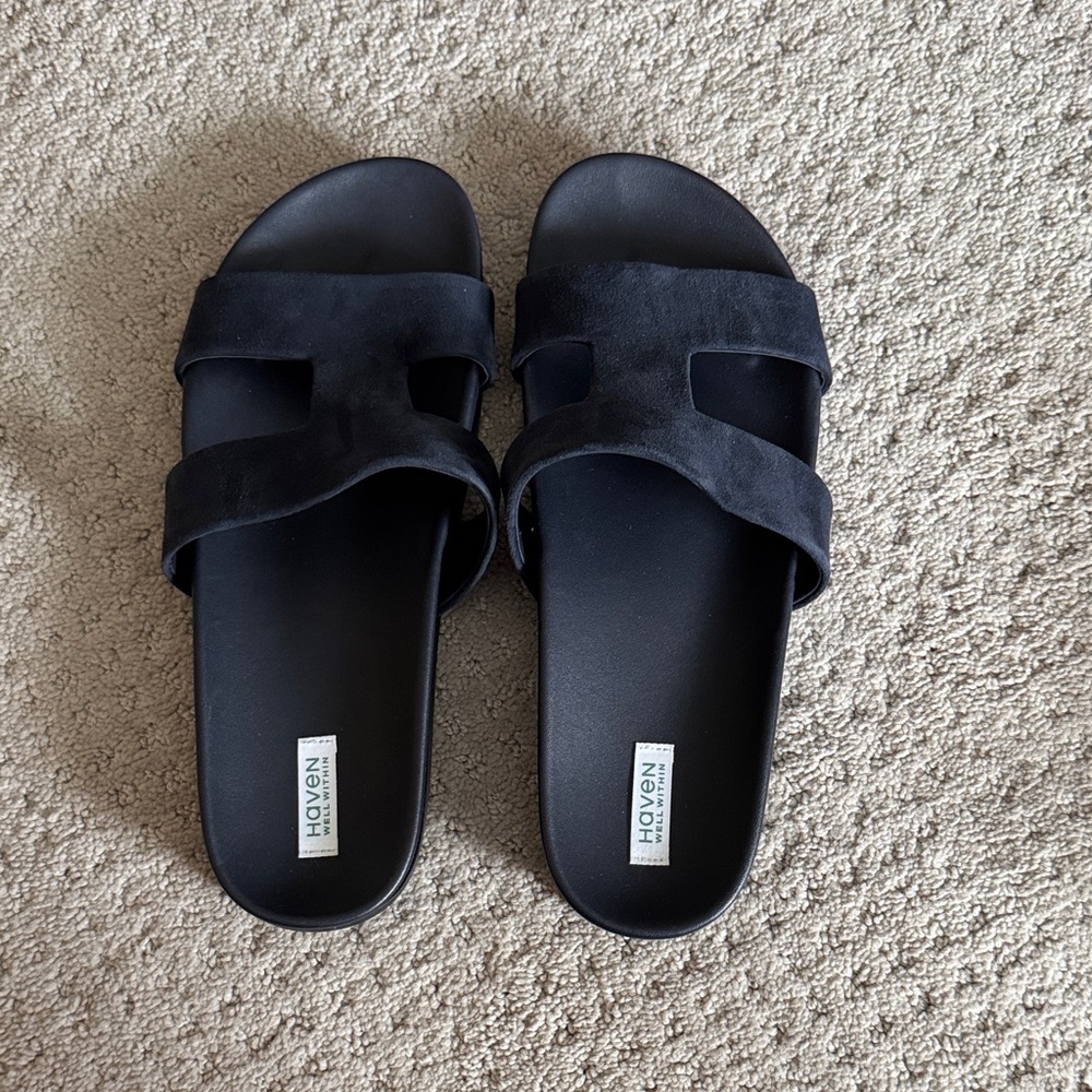HAVEN WELL WITHIN Women's Navy Slide Sandals